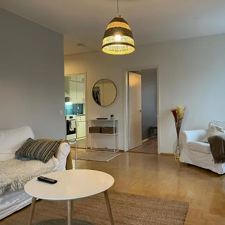 Keskusta Kaksio Tuomiokirkon Ja Yliopiston Laehellae * Turku